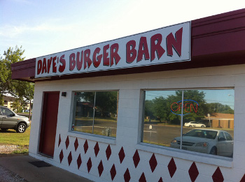 Front of Dave's Burger Barn